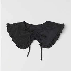 Padded H&M Peter Pan collar